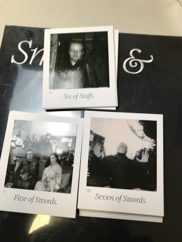 Smoke & Mirrors - Justin Aversano - Hardcover + Tarot Cards - Picture 3 of 4