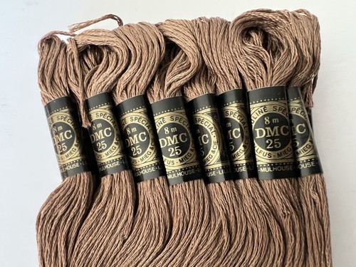 DMC Embroidery Floss Color #840 Beige Brown - Medium lot Of 24 New - Picture 4 of 5