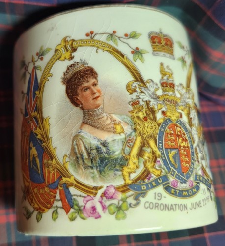 George V And Mary Coronation Cup 1911 - Picture 5 of 8