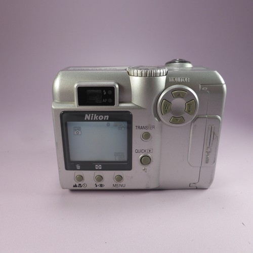 Nikon Digital Camera Coolpix 775 2.1MP Silver Tested - Picture 3 of 8