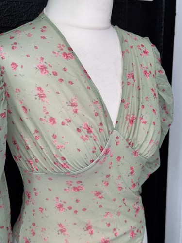 Ladies BNWT Bodysuit Pretty Floral Size 8 - Picture 2 of 4