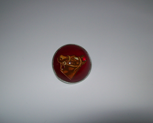 Vintage H.A. Chapman Cabeza de Caballo Brida Roseta Cúpula de Vidrio, ROJO - Imagen 2 de 11