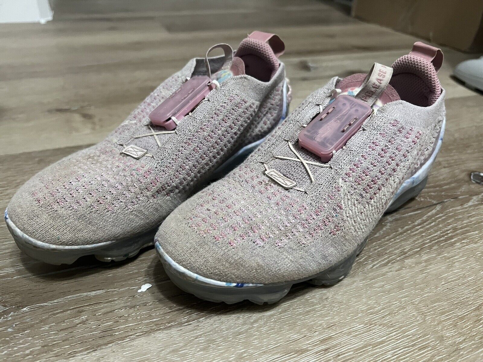 vapormax nike no laces