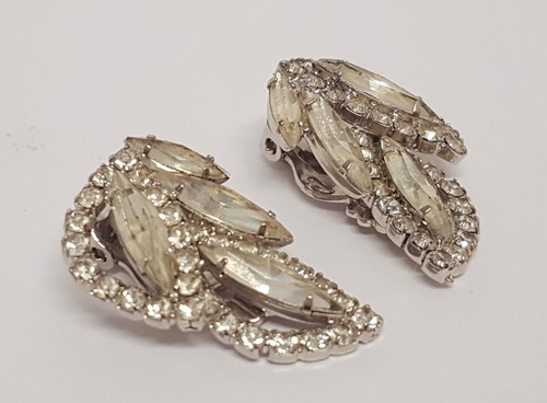 KRAMER Signed Rhinestone Earrings Silver Tone Cluster Clear Round Marquise Vtg - Picture 12 of 16