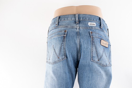 Wrangler Jeans Retro Straight 36 (35 X 32) Men's Denim Jeans Medium Wash - Picture 5 of 10
