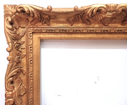 18 X 24 BAROQUE MEDIUM ANTIQUED GOLD 4 3/4" WIDE STANDARD PICTURE FRAME PIERCED - Picture 5 of 10