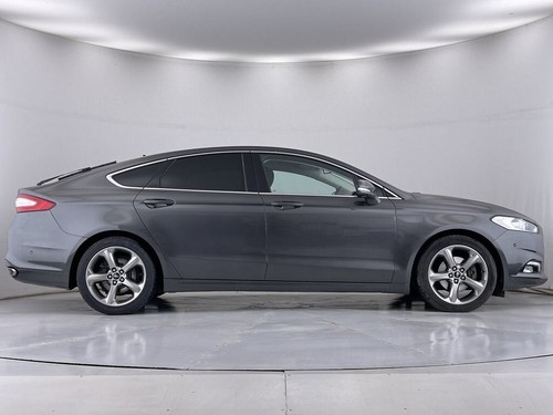 2017 Ford Mondeo 2.0 TDCi Titanium Hatchback 5dr Diesel Manual Euro 6 (s/s) (180 - Picture 15 of 24
