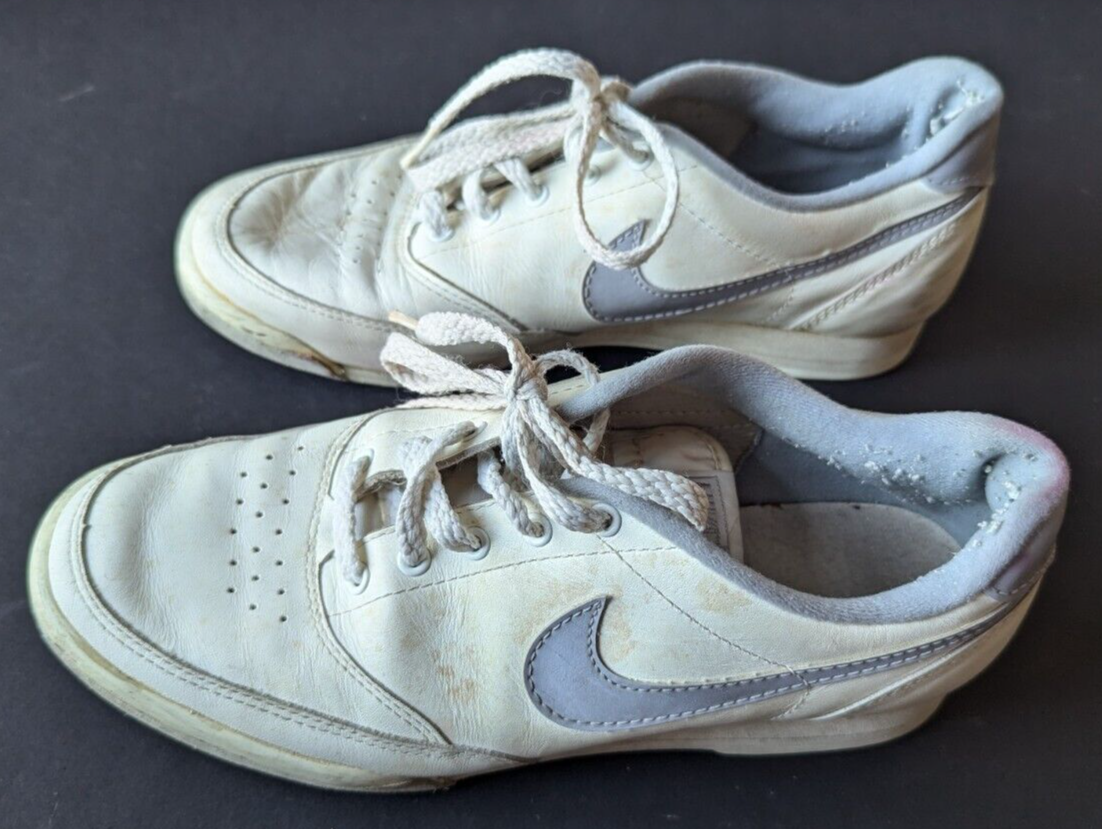 Vintage 1980s Nike Strike Vintage 1980s Nike Strike