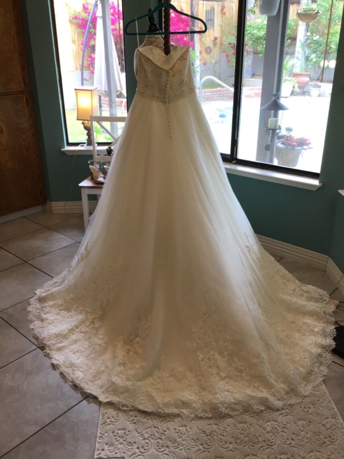 Picture 11 of 12