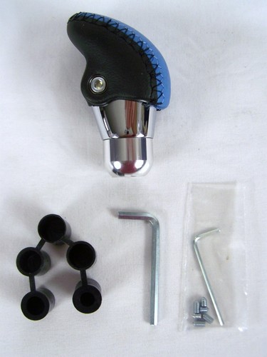 Perilla de cambio APC para manual trans azul cuero negro universal con adaptadores tornillos - Imagen 1 de 7