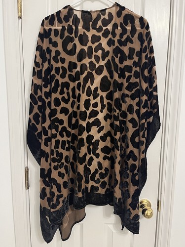 Torrid Damen Tierdruck Leopard Samt Kimono Größe 3/4 3X/4X 22-26 unverbindliche Preisempfehlung des Herstellers 79 $ - Bild 5 von 13