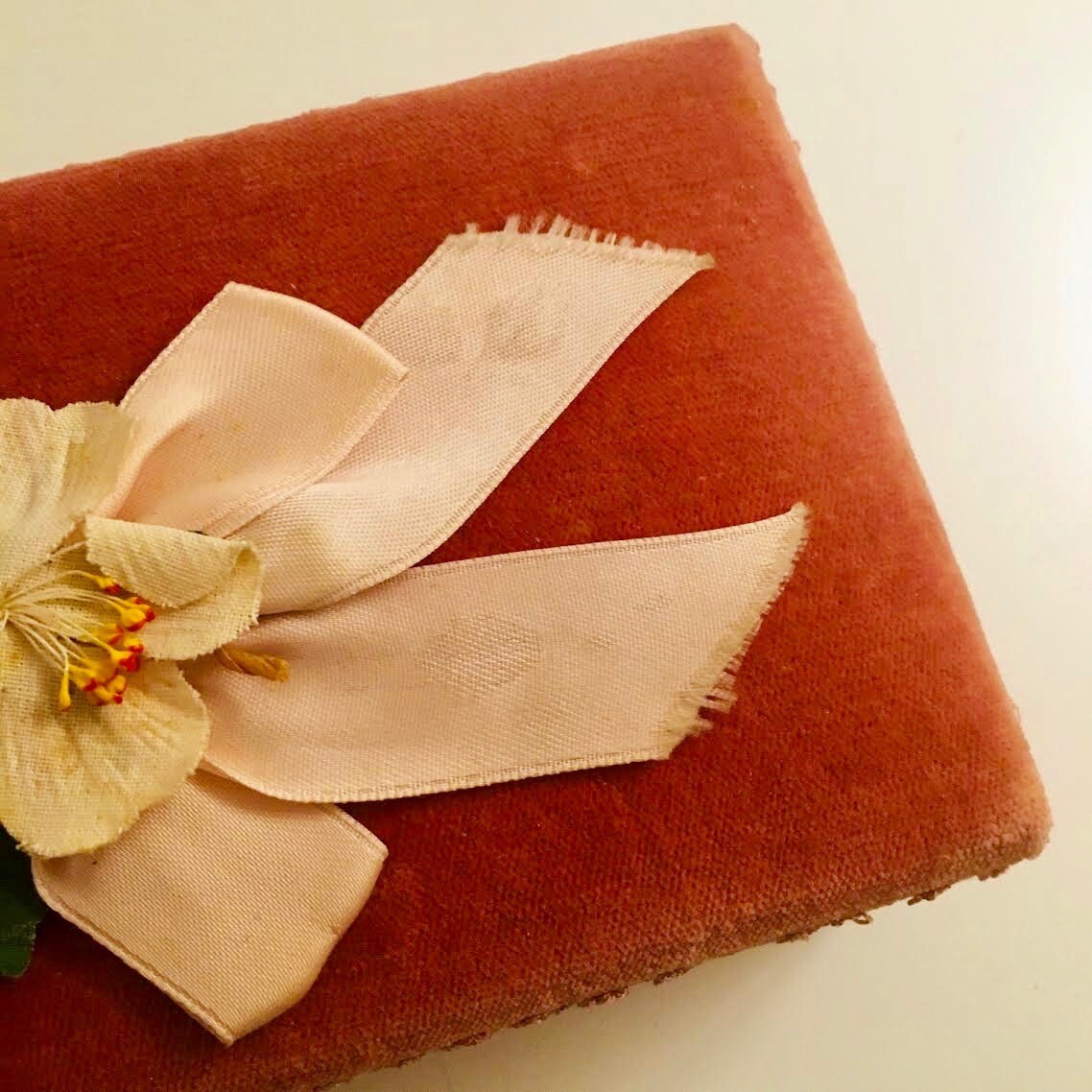 Stunning Vintage Pink Velvet Gloves/Jeweller Box Floral Decoration Gilt Interior eBay