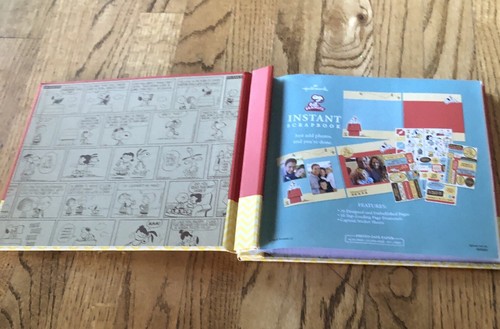 HAPPINESS IS EVERYWHERE Hallmark Peanuts SNOOPY album fotografico album - Foto 3 di 10