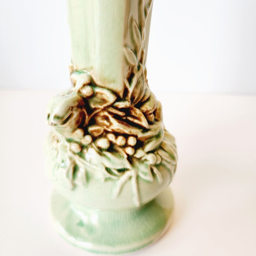 McCoy Pottery 1957 MCM Green and Brown Birds In Nest 8" Flower Bud Vase - Picture 4 of 16