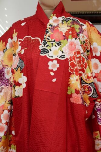 DEAR VANILLA JAPANESE FURISODE SILK KIMONO WOMEN'S AUTHENTIC JAPAN MADE VINTAGE - Picture 3 of 10