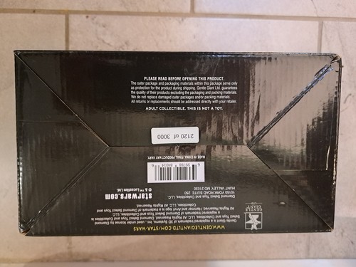 Gentle Giant Star Wars Mandalorian Beskar Armor convention exclusive mini-bust - Picture 5 of 11
