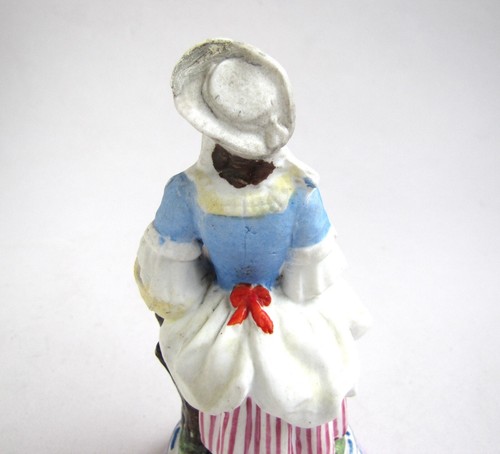 Figurine Femme au Panier Porcelaine Biscuit - Picture 5 of 6