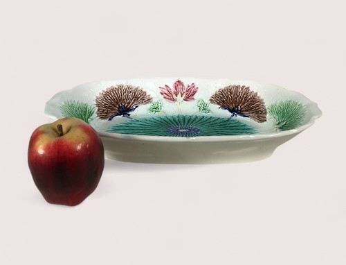 Antique Majolica Flower Platter - Picture 3 of 7