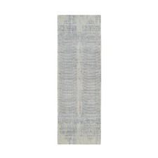 2'6" x 8' Gray Wool And Plant Based Silk Hand Loomed Runner Rug R63761