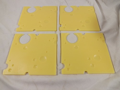 Fred Swiss Dish Cheese Wine Glass Plate 4 Set - Picture 3 of 4