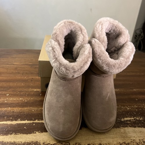 Botas para mujer UGG Saniya Shearling Mini Caribou 1153512 talla 8 (auténticas) nuevas - Imagen 11 de 15