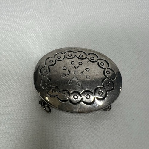 Vintage Estée Lauder Silvertone Solid Perfume Compact Pendant - Picture 4 of 7