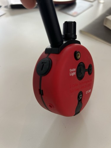 E-Collar Mini Educator Dog Training ET-300 REMOTE ONLY RED Transmitter EUC - 第 4/4 張圖片
