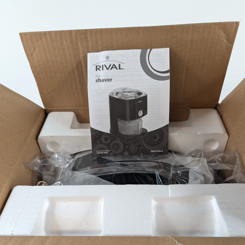 Rival Deluxe Afeitadora de Hielo Slushie Máquina de Bebidas Congeladas Negra Eléctrica FRRVSC500-B - Imagen 5 de 6