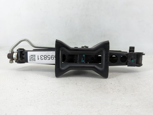2015 Land Rover Discovery Sport Spare Scissor Car Jack V5DUP - Picture 6 of 6