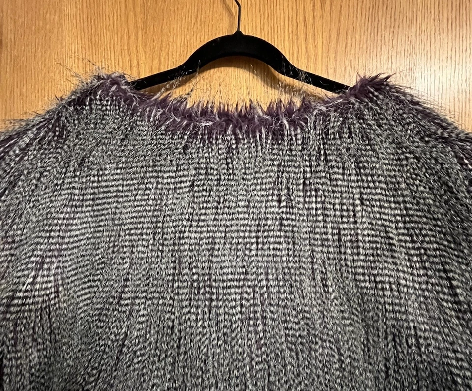 Chaleco de piel sintética Wild On The Inside hecho a medida talla única totalmente forrado unisex Foto 4 de 4