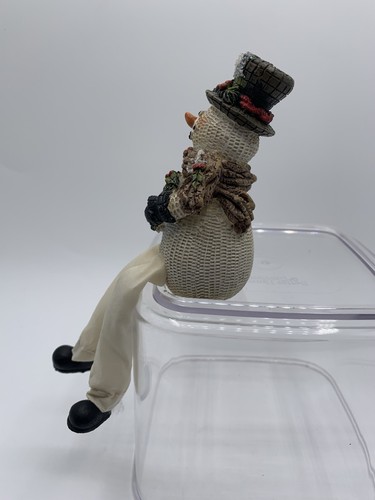 Schneemann Regal Sitter baumelnde Beine halten einen Kranz Weihnachtsdeko Winter - Bild 3 von 8