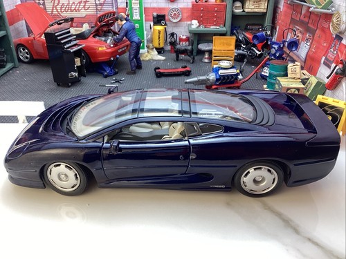 Jaguar Xj220 1992 modelo fundido a presión escala 1:18 Maisto + zócalo. Sin caja - Imagen 5 de 24