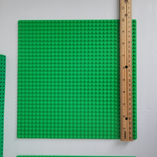 Lego Green 10 Inch Square Thin Baseplates 3811 Lot of 3, 2 Shades of Green - Picture 14 of 18