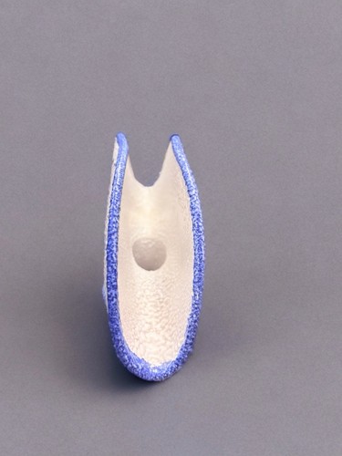 Porta servilletas abanico cerámica esmaltada de colección hecho a mano blanco y azul - Imagen 5 de 5