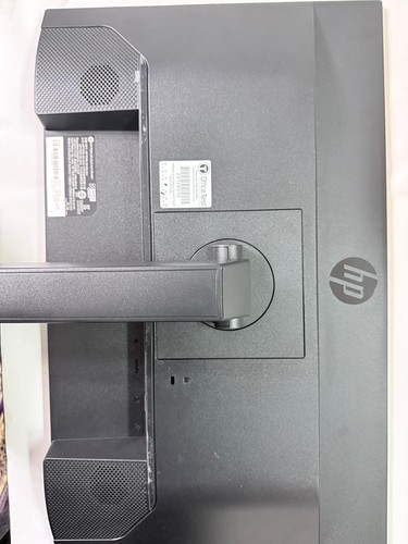 hp 23.8 inches monitor with build in speaker - Picture 3 of 4