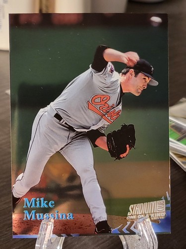 1998 Topps Stadium Club One of a Kind /150 Mike Mussina #108 HOF - Picture 1 of 3