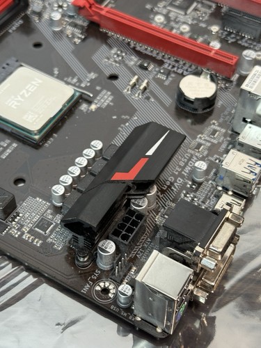 Carte mère Gigabyte GA-AB350M-Gaming 3 + socket combo CPU AM4 AMD Ryzen 5 1500X - Photo 9/20