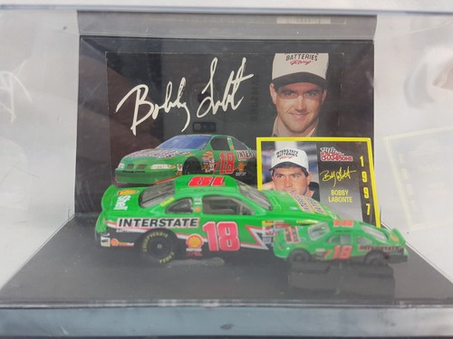 Bobby Labonte #18 Interstate Batteries NASCAR  Display Case with 2 cars SCFB3 - Picture 1 of 8