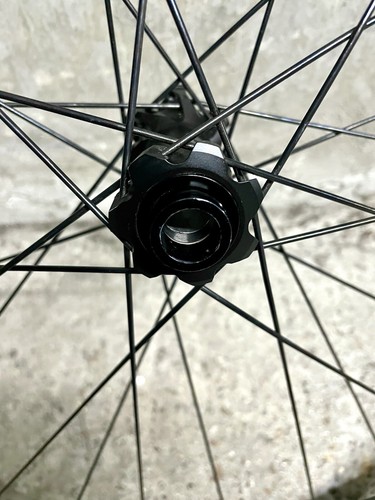 DT Swiss XM 1700 Spline BOOST Front Wheel 27.5 in 6 Bolt 350 Hub 110x15 mm - Picture 7 of 14
