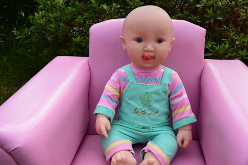 Cuban Dungaree Liam Tongue Baby Boy Doll Vinyl 18" Large Doll - Picture 3 of 7