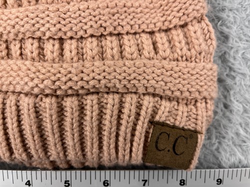C.C Exclusive Beanie Toque Womens One Size Pink Knit 100% Acrylic Winter Ski Pom - Bild 2 von 9