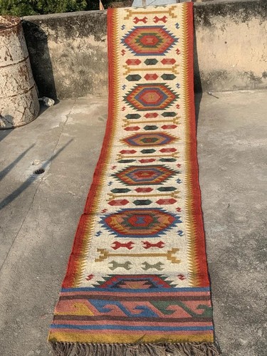 Kilim runner Handwoven Wool Jute Rug Handmade Kilim Dhurrie Rug, Motifs Oriental