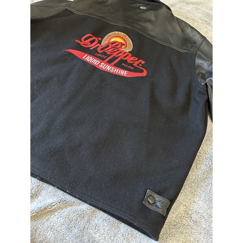 Dr Pepper Liquid Sunshine Embroidered Logo Leather/Wol Bomber iD Wear XL - Bild 3 von 5