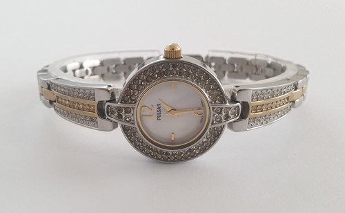 Pulsar Ladies' Mother of Pearl Dial Bracelet Watch VX50-X258 - by Seiko - Picture 3 of 9
