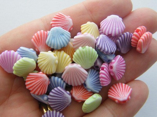 200 Shell beads random mixed acrylic AB22