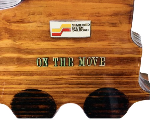 Railroad On The Move Wall Clock Seaboard System Handcrafted Collectible - Picture 2 of 12