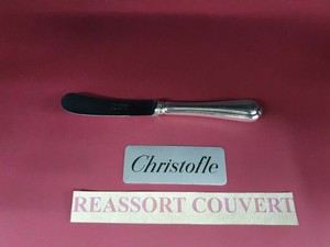 6 couteaux à entremet métal argenté modèle spatours CHRISTOFLE France 6 couteaux à entremet métal argenté modèle spatours CHRISTOFLE France