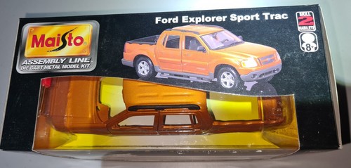 Maisto Assembly Line 1:25 Bausatz - Ford Explorer Sport Trac - Neu & Versiegelt - Bild 4 von 5