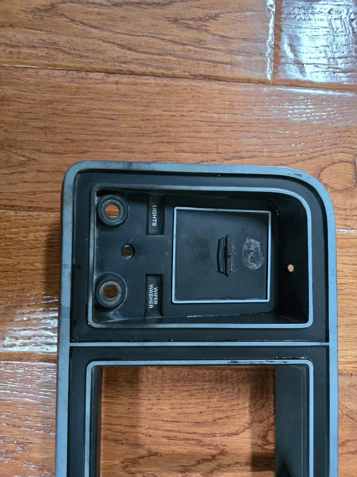 1973 1978 1979 77 76 79 Ford F150 F250 F100 tablero calibre Bronco bisel embellecedor Foto 3 de 4