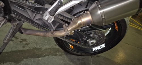 DOUBLE KTM 690 SM Prestige Supermoto Double Akrapovic titanium full exhaust LC4 - Picture 7 of 9